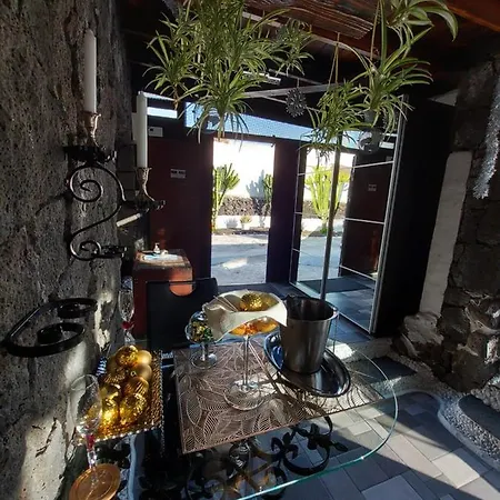 Aloelux ! - Private With Jacuzzi, Cinema ,massage ,wonderful View, Art Desing Villa