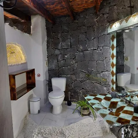Aloelux ! - Private With Jacuzzi, Cinema ,massage ,wonderful View, Art Desing Vila *