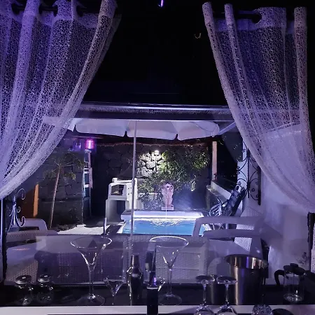Aloelux ! - Private With Jacuzzi, Cinema ,massage ,wonderful View, Art Desing Vila Conil