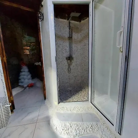Vila Aloelux ! - Private With Jacuzzi, Cinema ,massage ,wonderful View, Art Desing *